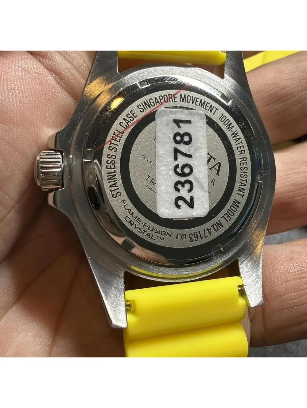 Invicta Pro Diver Shark Men's Watch - 43mm. Yellow (47163)